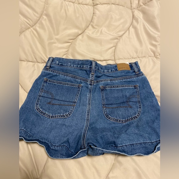 American Eagle Size 10 Mom Short - Picture 2 of 4